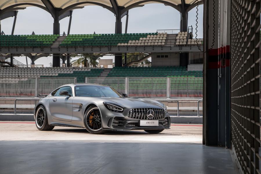  Mercedes-AMG GT R (C190) 2019 года  (MY) (фото 1 из 21)